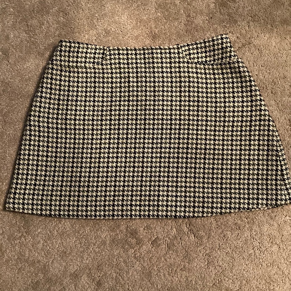 FULLY LINED WOOL MINI SKIRT